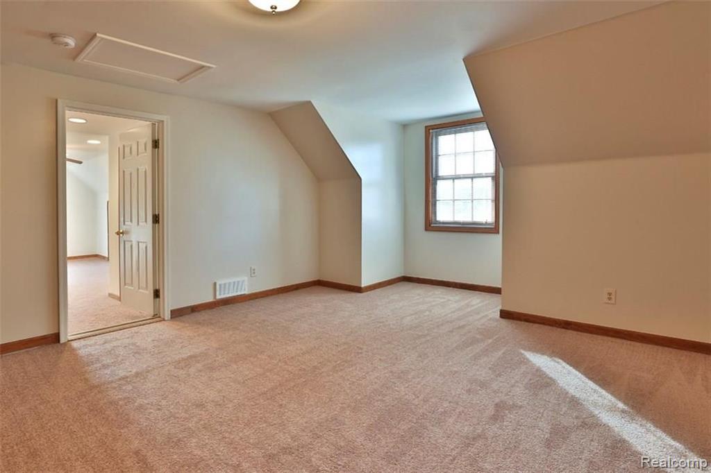 47110 Hull Road Belleville, MI 48111 - Photo 23 of 31