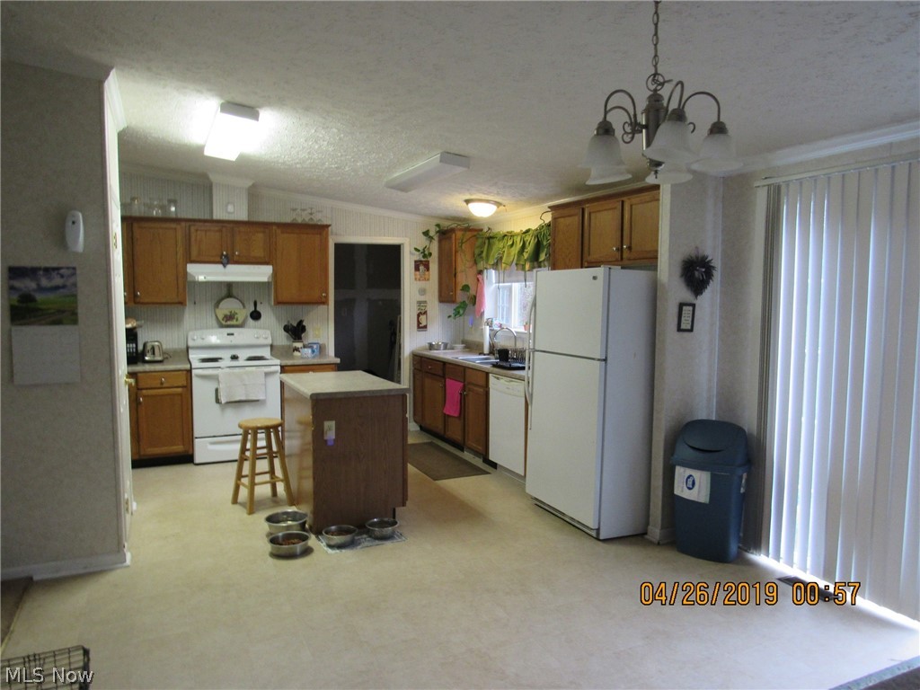 4502 Tower Road Dorset, OH 44032 - Photo 4 of 16 Gallery Image 4