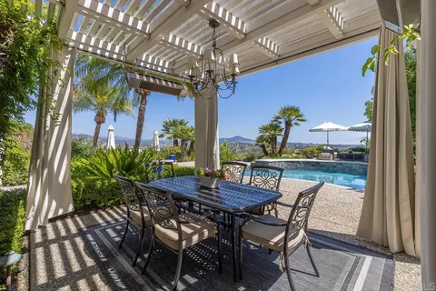 $3,999,000 | 7729 Calle Amanacer, Rancho Santa Fe, CA 92067