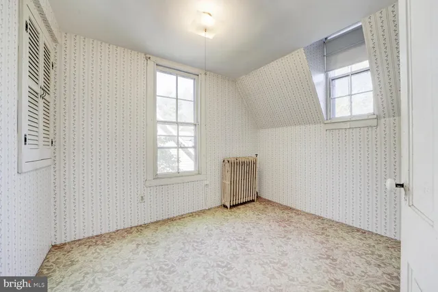 $699,000 | 111 Grove Avenue, Washington Grove, MD 20880