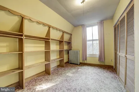 $699,000 | 111 Grove Avenue, Washington Grove, MD 20880