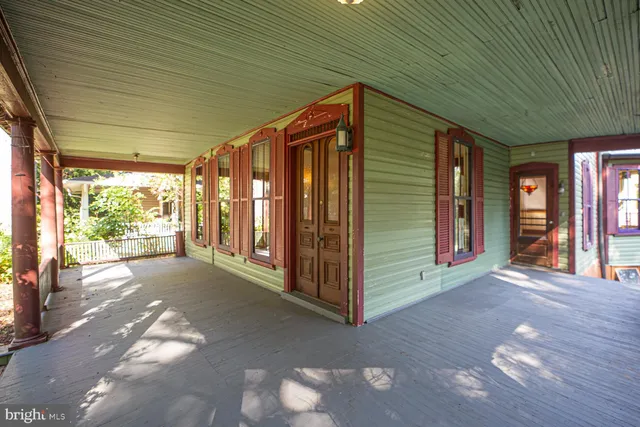 $699,000 | 111 Grove Avenue, Washington Grove, MD 20880