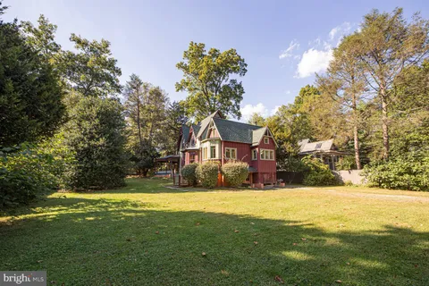 $699,000 | 111 Grove Avenue, Washington Grove, MD 20880