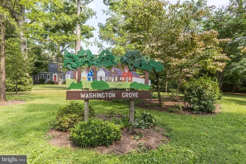 $699,000 | 111 Grove Avenue, Washington Grove, MD 20880