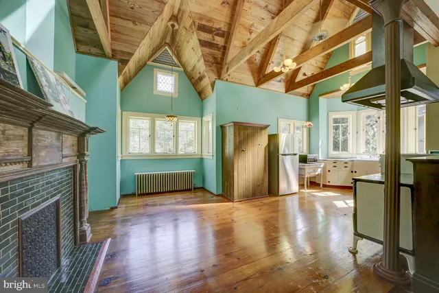 $699,000 | 111 Grove Avenue, Washington Grove, MD 20880