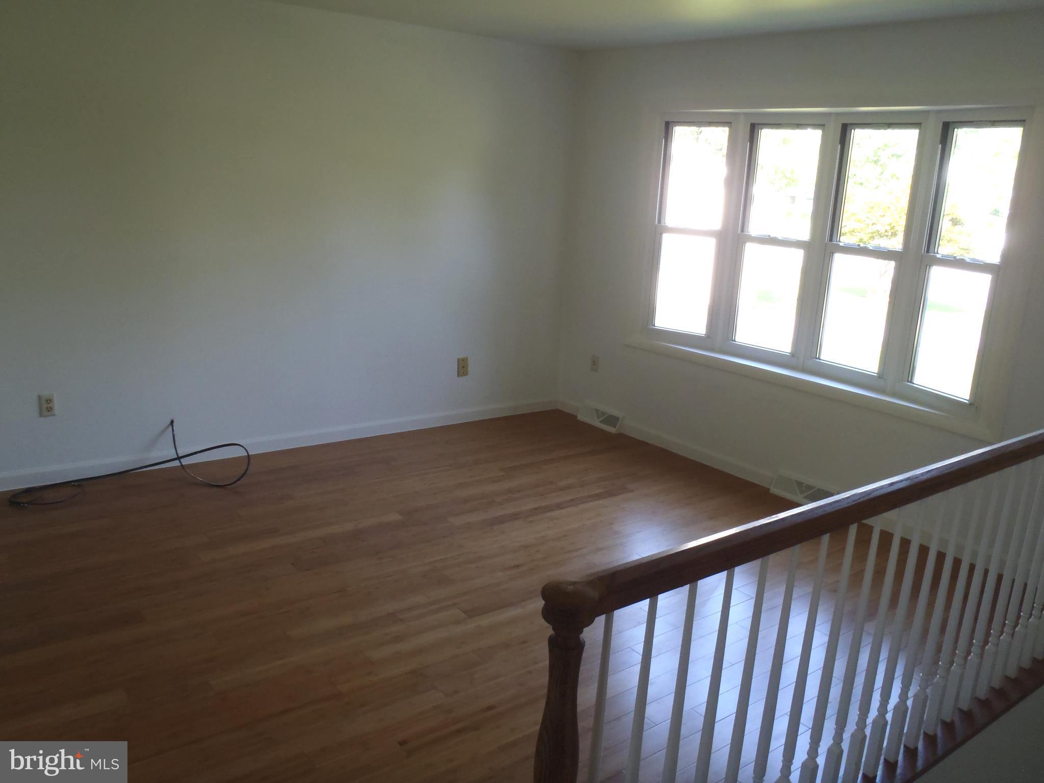 3321 Augusta Road Manchester, MD 21102 - Photo 3 of 12 Living Room