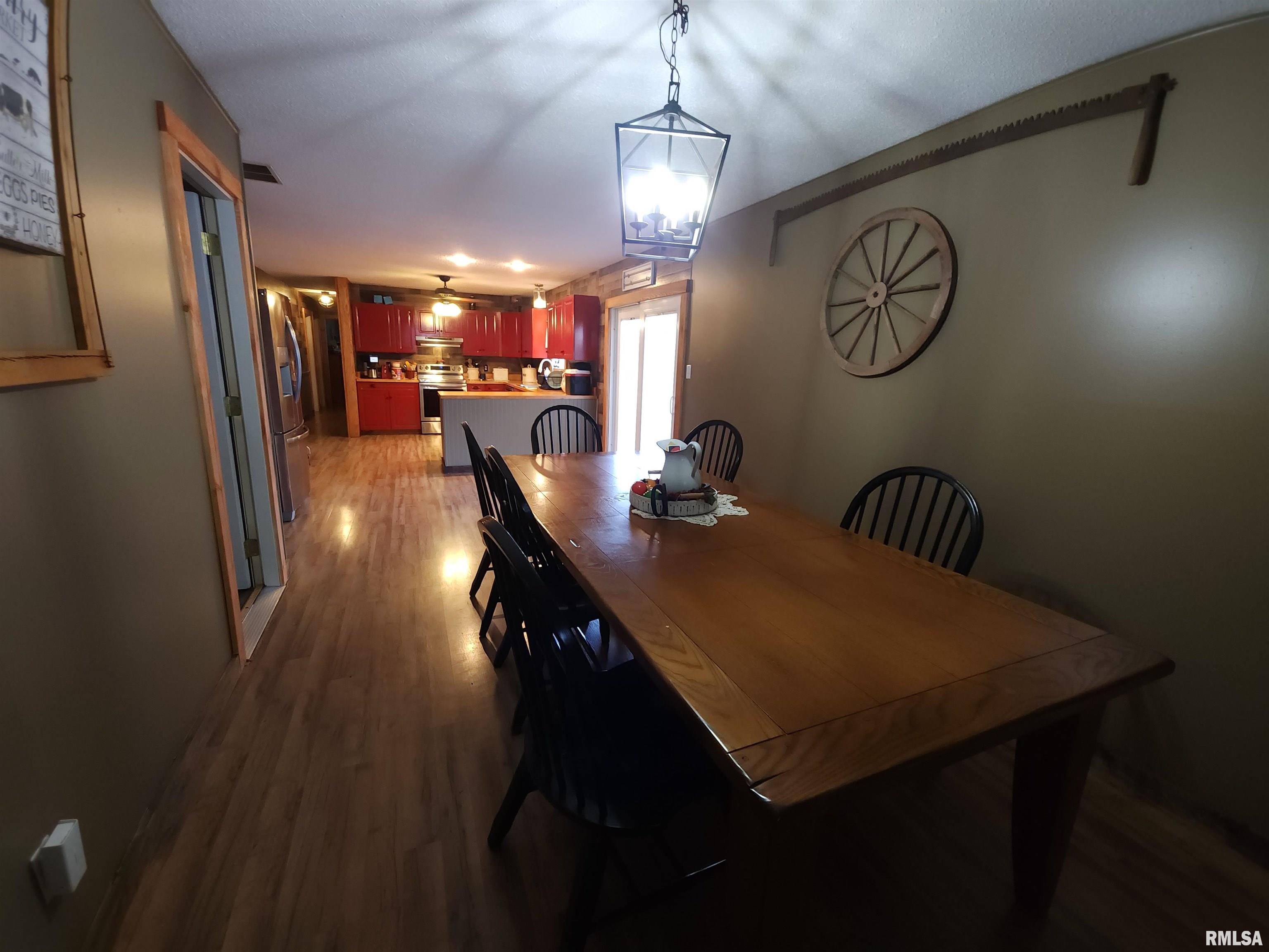 810 Karel Park Road Eldorado, IL 62930 - Photo 12 of 31 Gallery Image 12