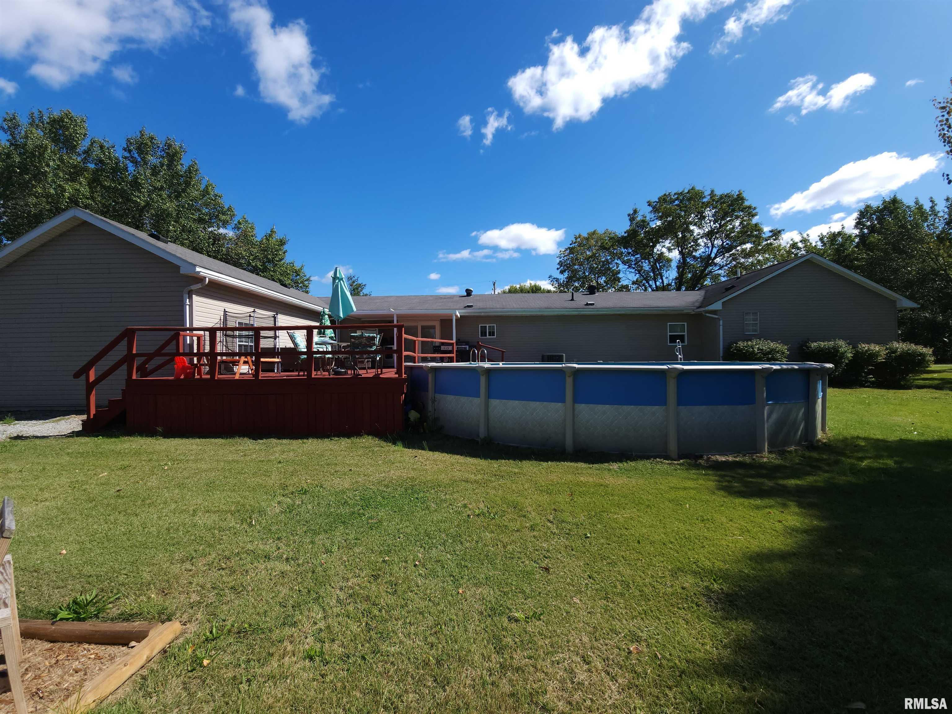 810 Karel Park Road Eldorado, IL 62930 - Photo 4 of 31 Gallery Image 4