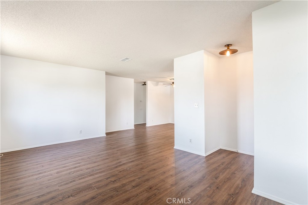 308 Retreat Court Fallbrook, CA 92028 - Photo 15 of 35
