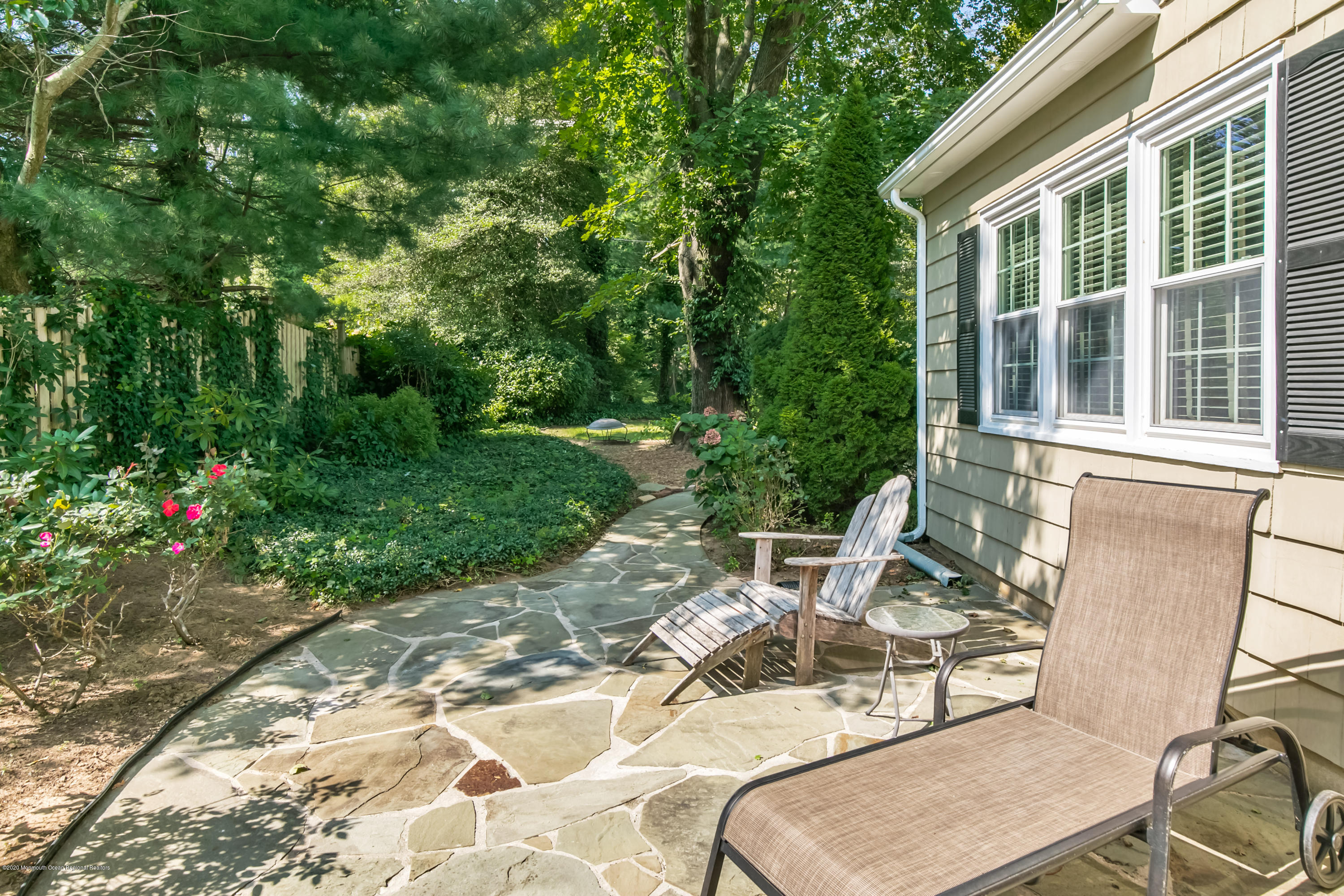 37 Robin Road Rumson, NJ 07760 - Photo 17 of 24 37 Robin Rd Rumson NJ 07760-print-028-03