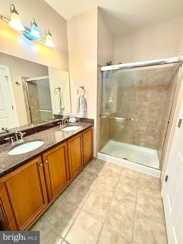 $427,400 | 600 Edelen Station Place, Unit 7402, La Plata, MD 20646