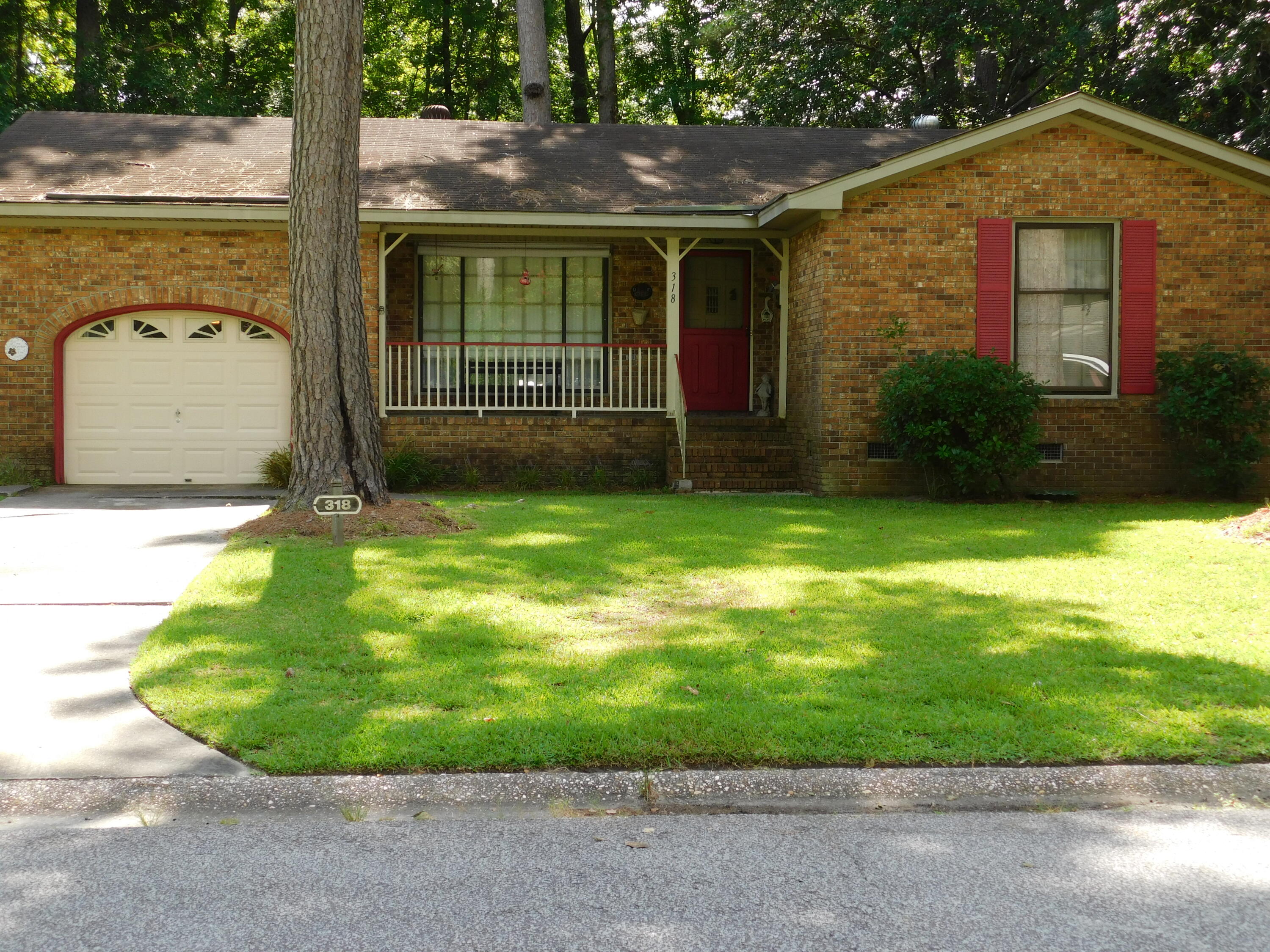 318 Heber Road Summerville, SC 29485 - Photo 1 of 21 DSCN0424