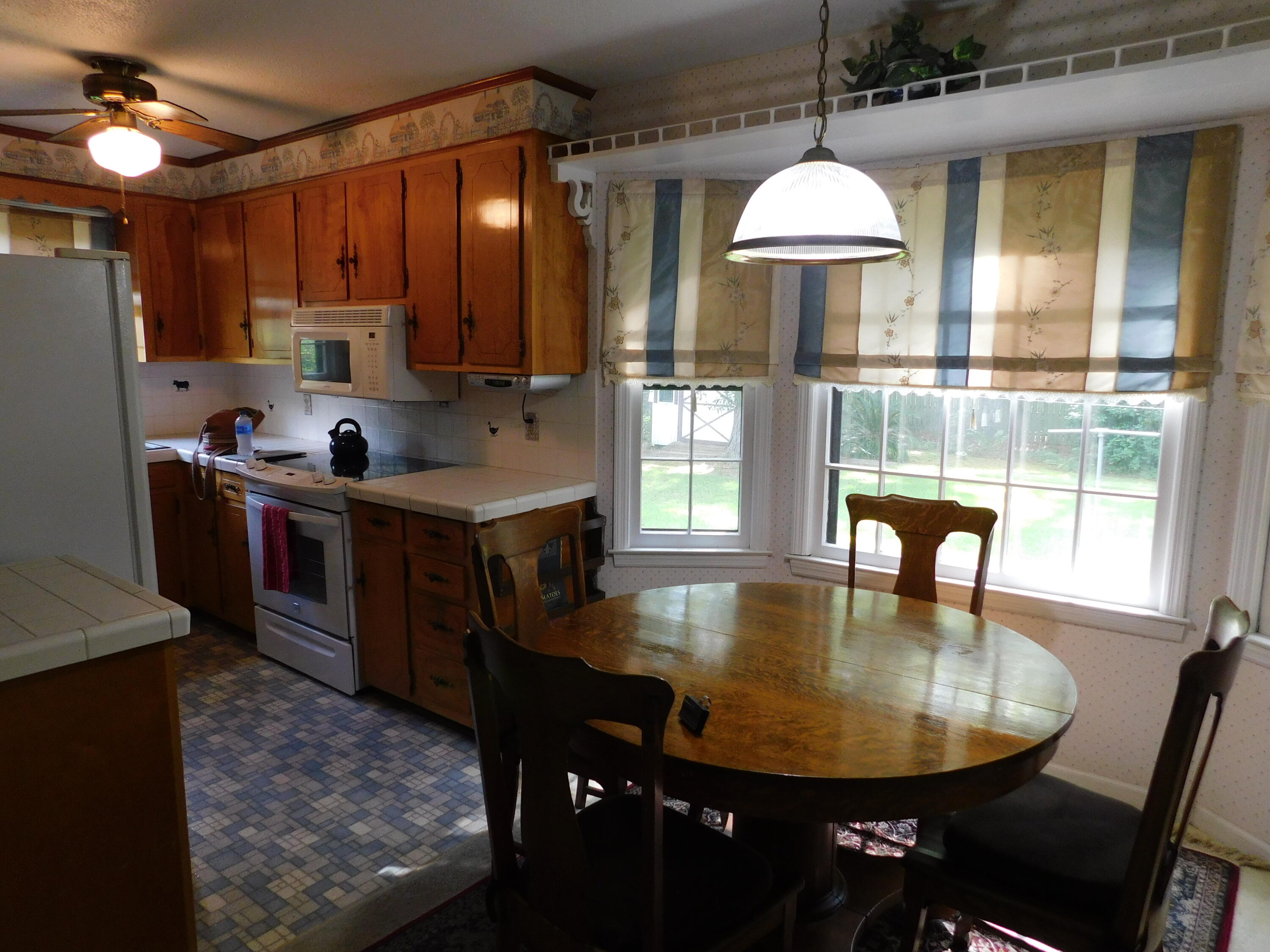 318 Heber Road Summerville, SC 29485 - Photo 8 of 21 DSCN0382