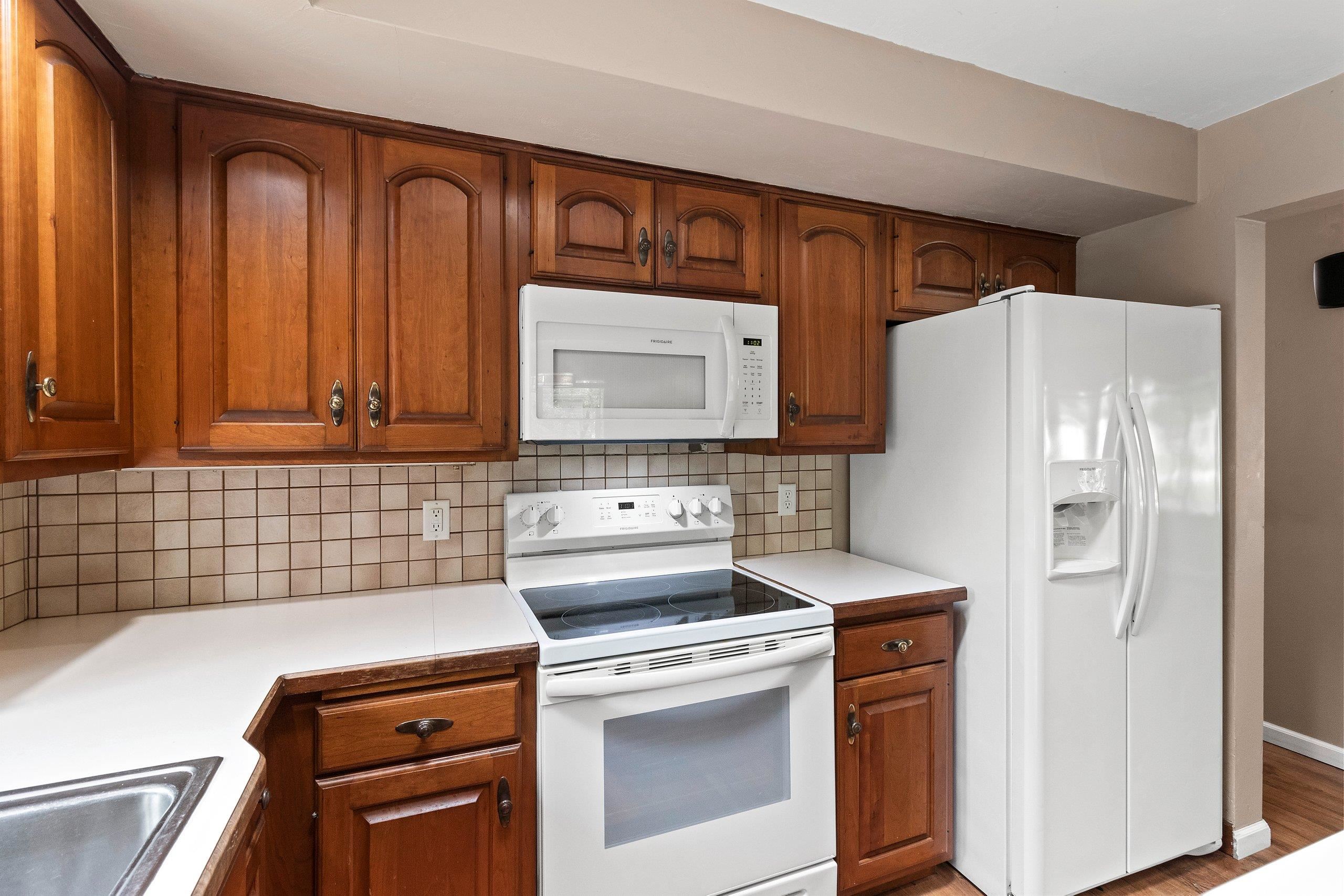 1502 South Van Dyke Road Appleton, WI 54914 - Photo 9 of 53