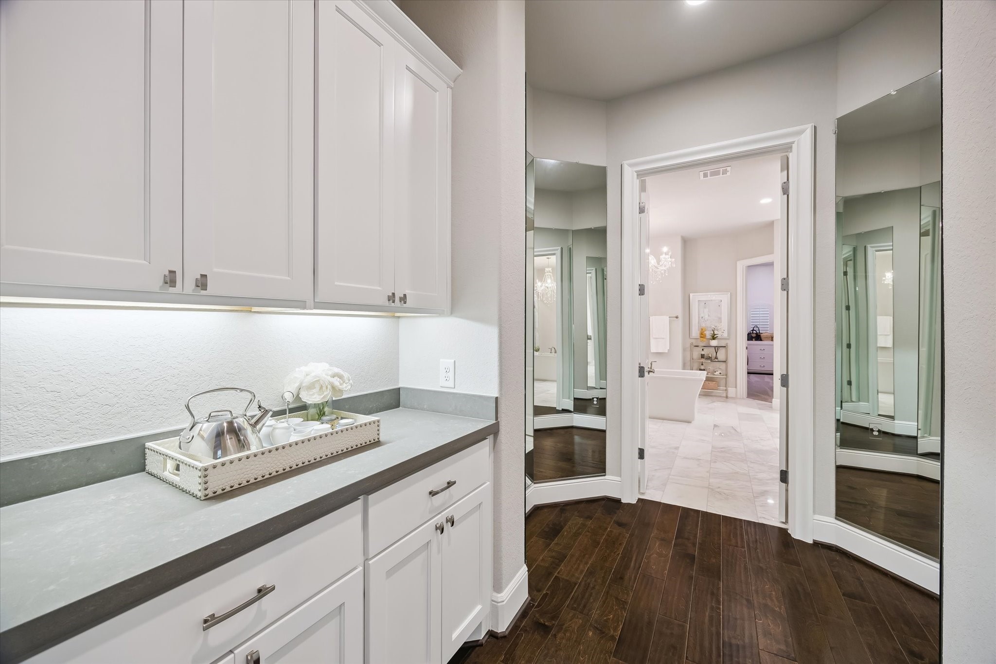 4011 Pleasant Ridge Drive Spring, TX 77386 - Photo 24 of 48 Valet are in primary bedroom