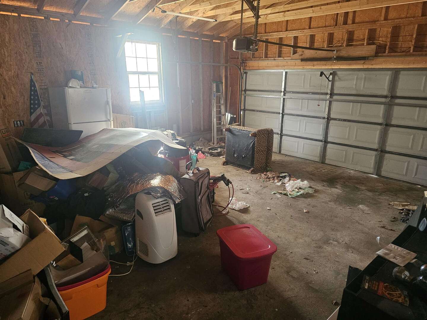 686 Airport Road Metropolis, IL 62960 - Photo 15 of 19 a view of a room with gym equipment