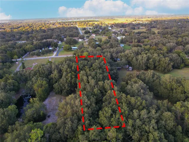 a picture of city view