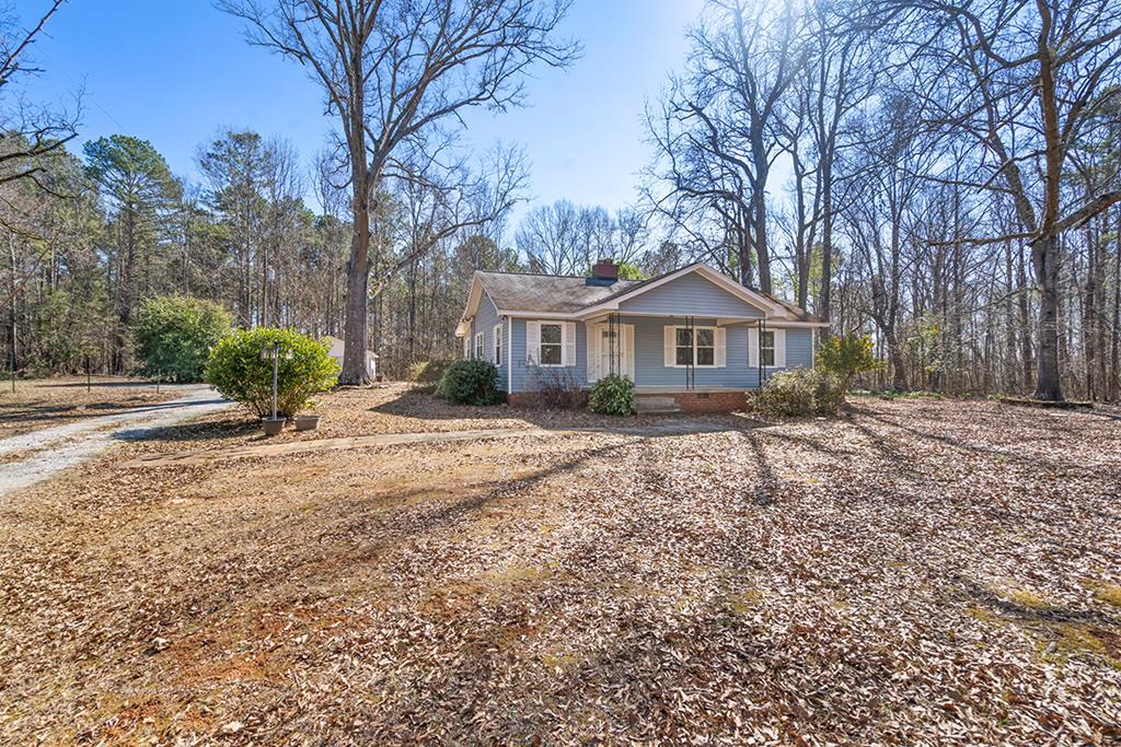1002 Bucklevel Road Greenwood, SC 29649 - Photo 2 of 17 Gallery Image 2