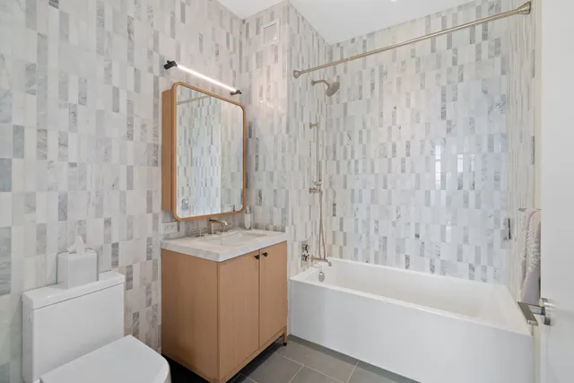 $3,250,000 | 180 Front Street, Unit 17E | DUMBO