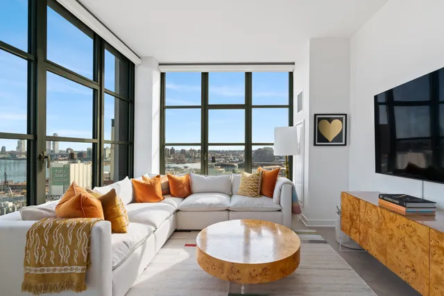 $3,250,000 | 180 Front Street, Unit 17E | DUMBO