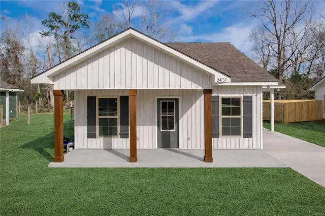 $1,500 | 24137 John McKigney Road, Springfield, LA 70462