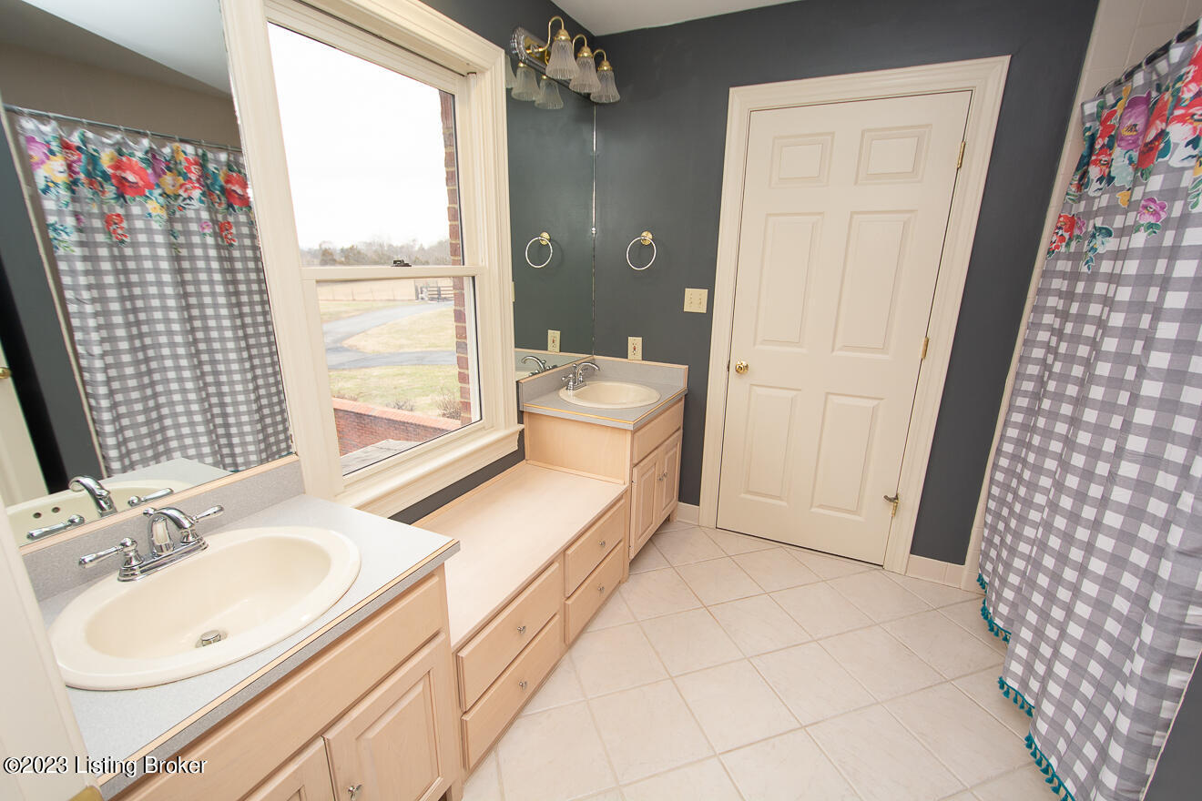 1214 Bells Ml Road Shepherdsville, KY 40165 - Photo 38 of 95 Full Bath 1st floor