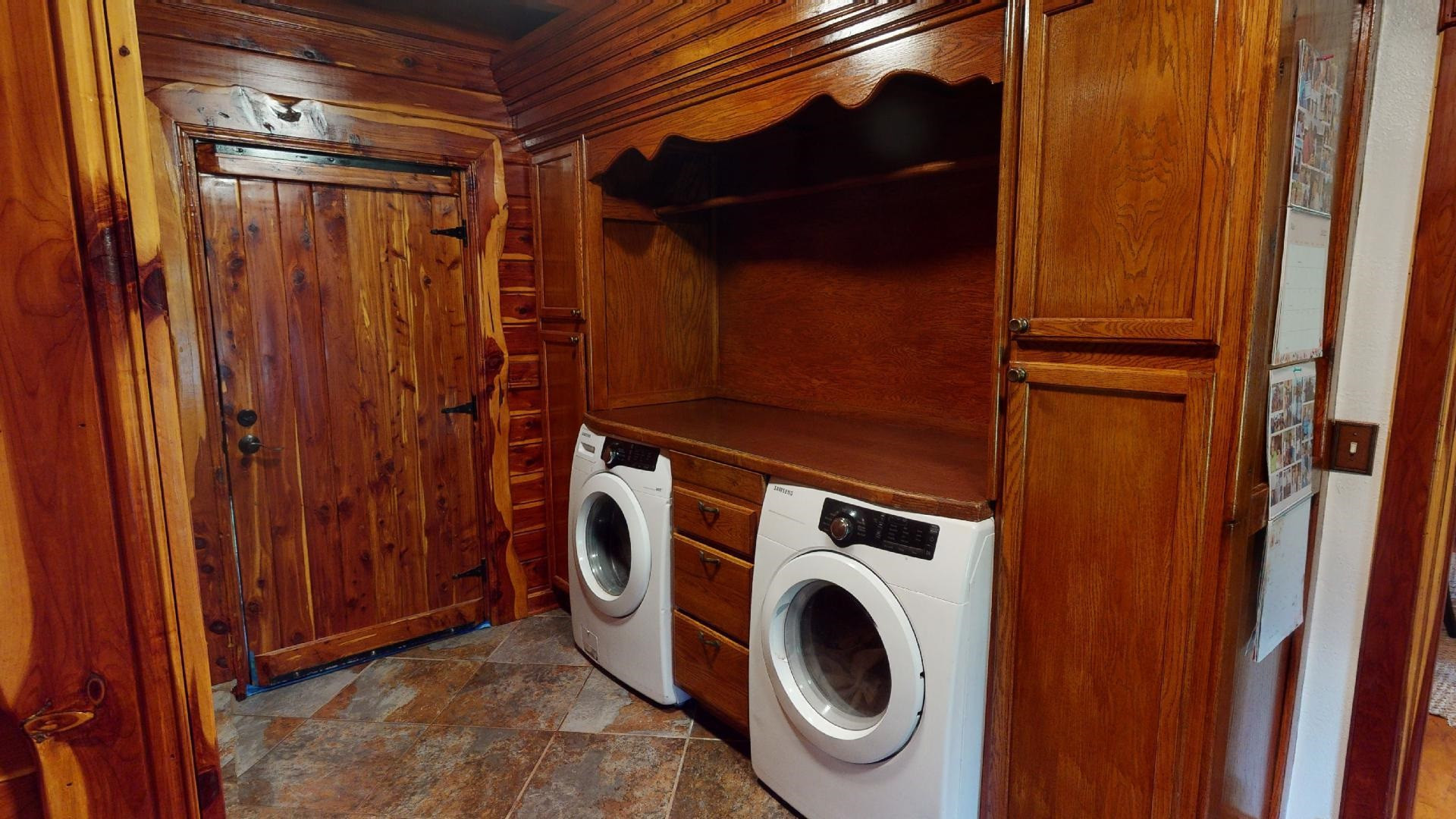 1390 Butler Road Newbern, TN 38059 - Photo 15 of 43 a utility room with dryer and washer