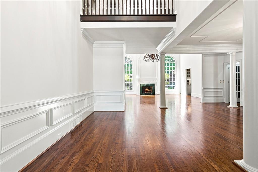 885 Carlton Ridge Northeast Atlanta, GA 30342 - Photo 13 of 86 Gallery Image 13