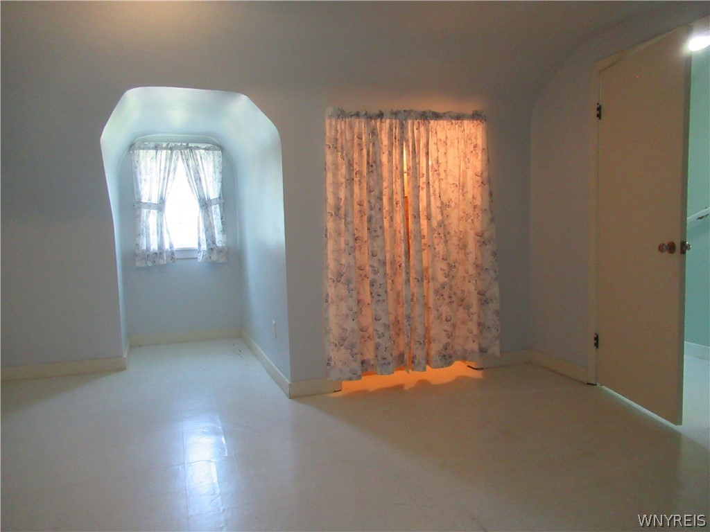 401 Lakeside Road Evans, NY 14006 - Photo 23 of 30 2nd Level Bedroom