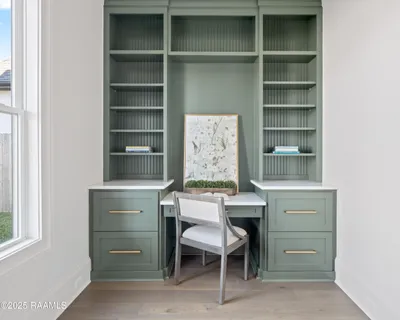 $872,000 | 202 Sabal Grv Lane, Youngsville, LA 70592