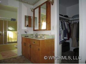 29 Rippling Stream Drive Candler, NC 28715 - Photo 15 of 24 Gallery Image 15