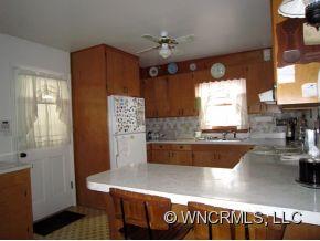 29 Rippling Stream Drive Candler, NC 28715 - Photo 9 of 24 Gallery Image 9