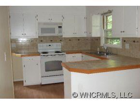 49 Elliot Ridge Lane Hendersonville, NC 28792 - Photo 4 of 7 Gallery Image 4