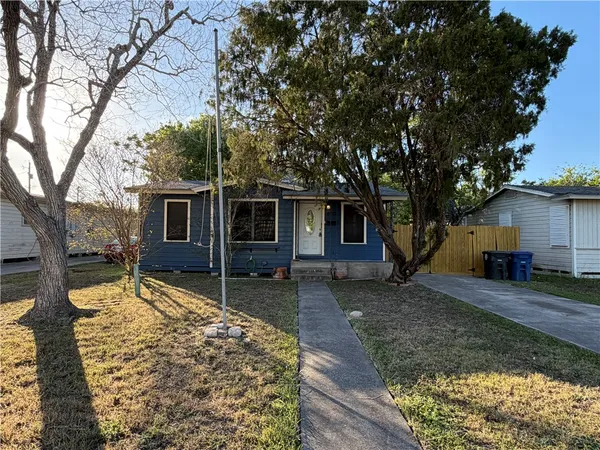 $1,550 | 4925 Jo Ann Street, Corpus Christi, TX 78415
