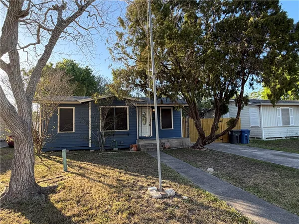 $1,550 | 4925 Jo Ann Street, Corpus Christi, TX 78415