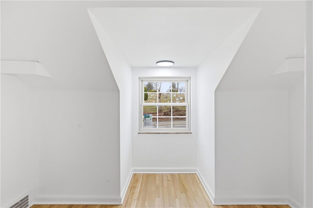 772 Scott Road Pittsburgh, PA 15228 - Photo 15 of 30