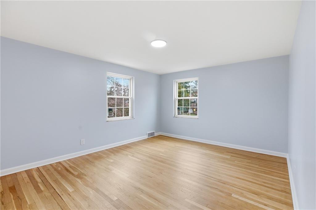 772 Scott Road Pittsburgh, PA 15228 - Photo 16 of 30