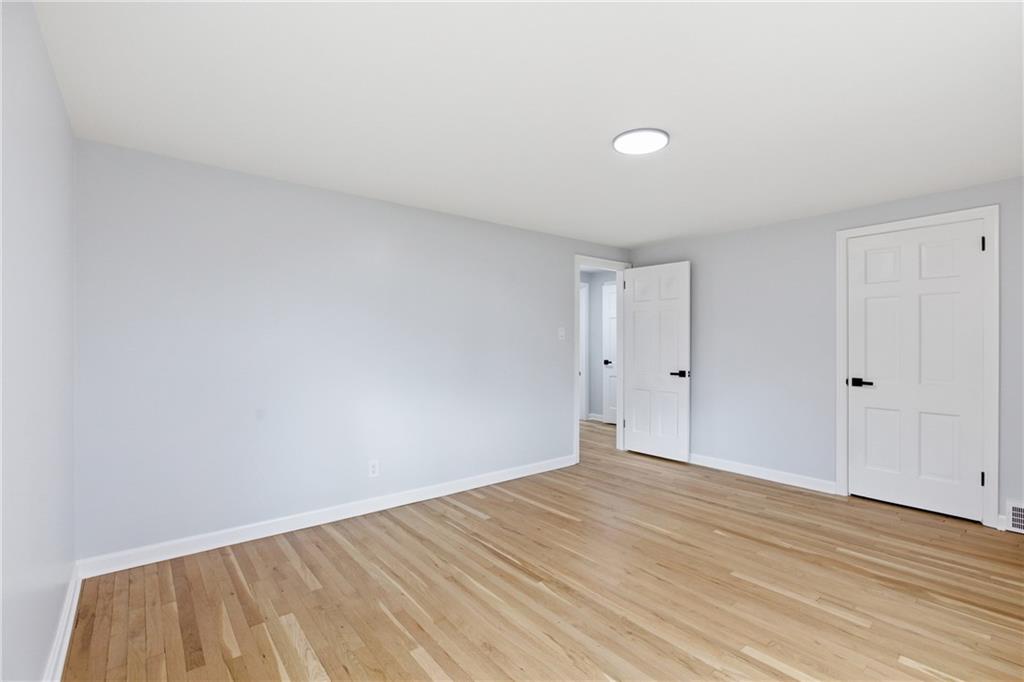 772 Scott Road Pittsburgh, PA 15228 - Photo 17 of 30