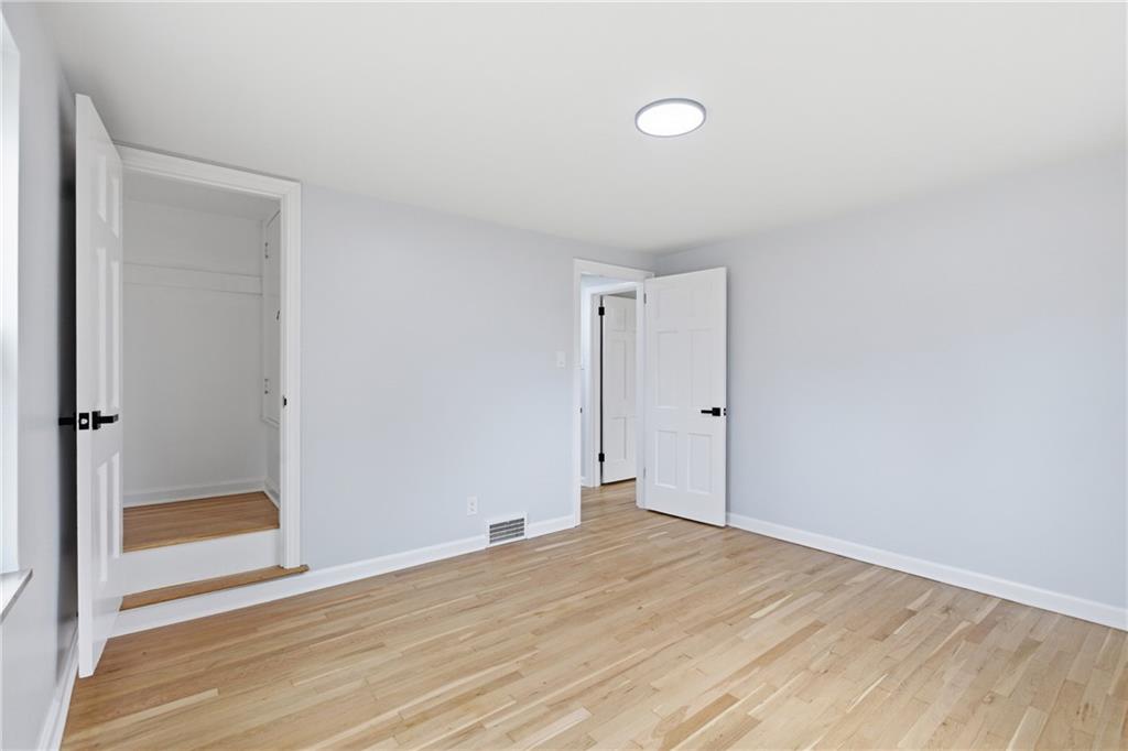 772 Scott Road Pittsburgh, PA 15228 - Photo 19 of 30