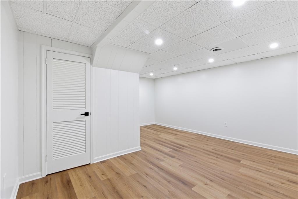 772 Scott Road Pittsburgh, PA 15228 - Photo 24 of 30