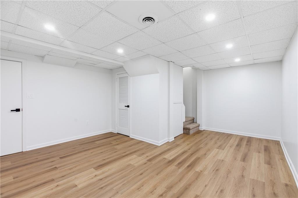 772 Scott Road Pittsburgh, PA 15228 - Photo 25 of 30