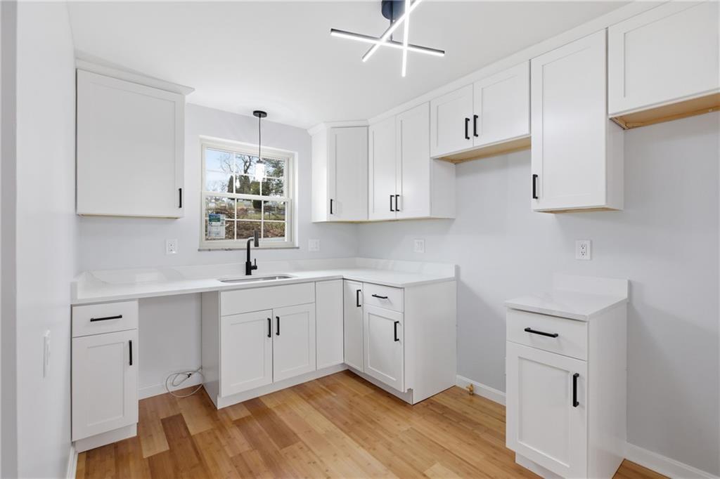 772 Scott Road Pittsburgh, PA 15228 - Photo 10 of 30