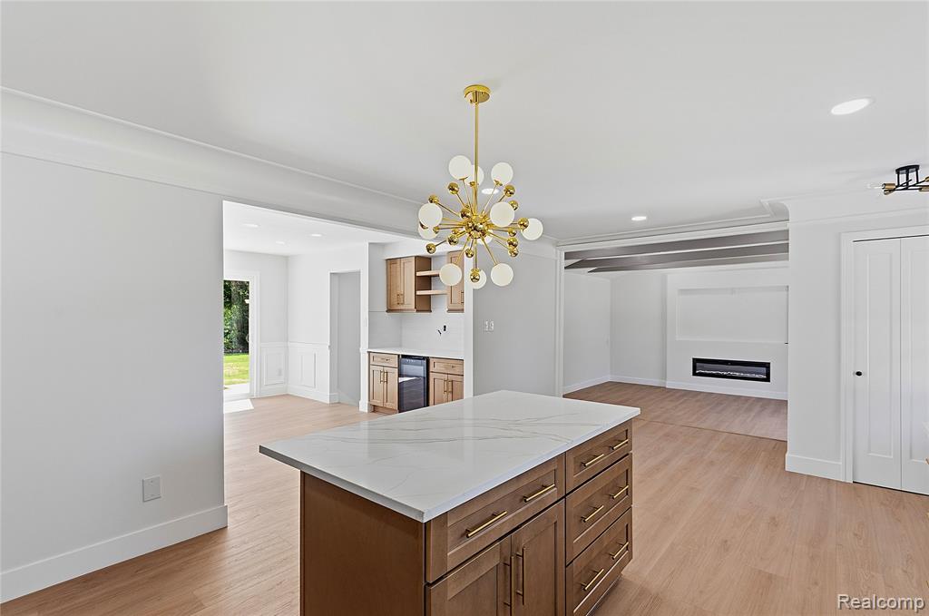 28264 Bayberry Road Farmington, MI 48331 - Photo 6 of 46