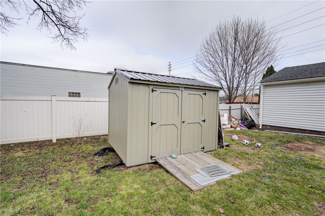 889 Long Pond Road Greece, NY 14626 - Photo 32 of 34