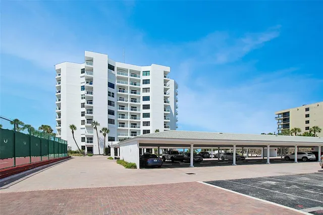 $7,500 | 1050 Longboat Club Road, Unit 702, Longboat Key, FL 34228