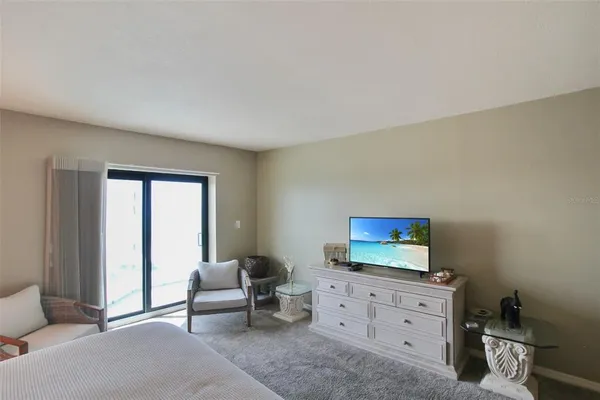 $7,500 | 1050 Longboat Club Road, Unit 702, Longboat Key, FL 34228