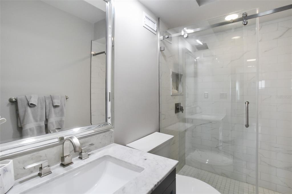 1050 Longboat Club Road, Unit 702 Longboat Key, FL 34228 - Photo 16 of 46