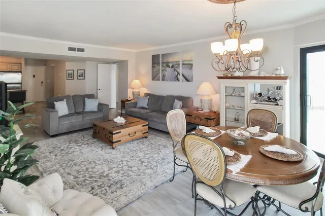 $7,500 | 1050 Longboat Club Road, Unit 702, Longboat Key, FL 34228