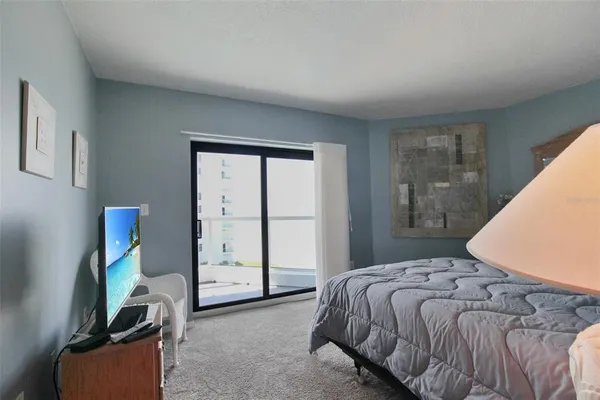 $7,500 | 1050 Longboat Club Road, Unit 702, Longboat Key, FL 34228