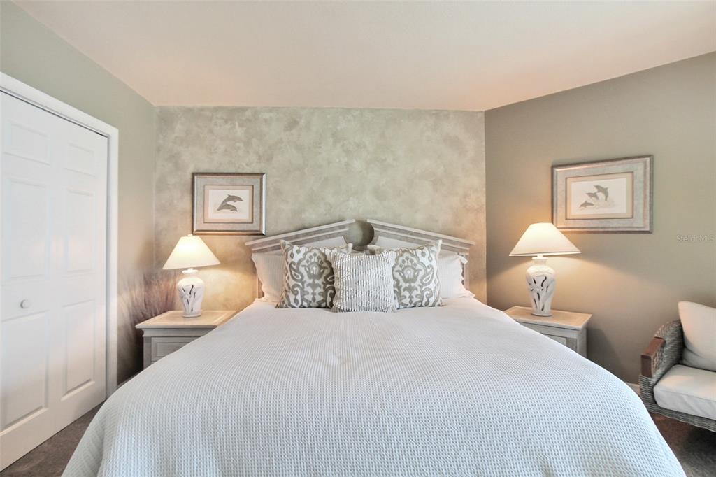 1050 Longboat Club Road, Unit 702 Longboat Key, FL 34228 - Photo 10 of 46